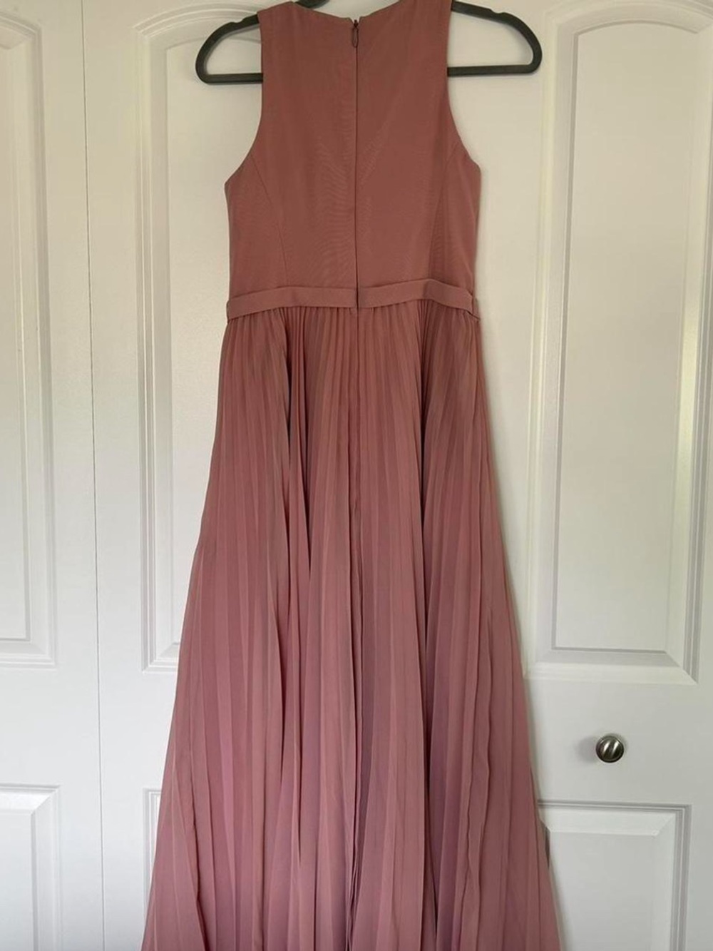 Sleeveless Pleated max Dress in Dusty Rose Size M - Picture 5 of 5